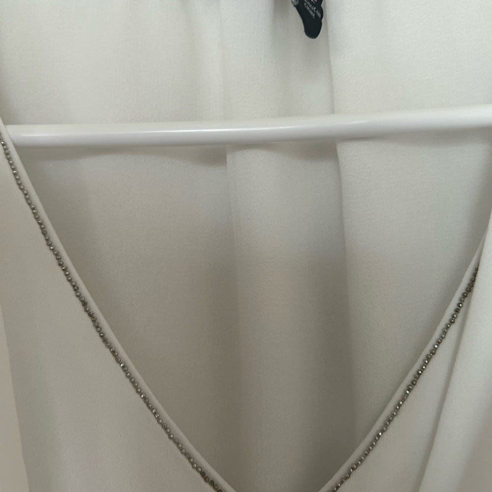 WHBM Elegant White Sleeveless Top - Picture 3 of 7